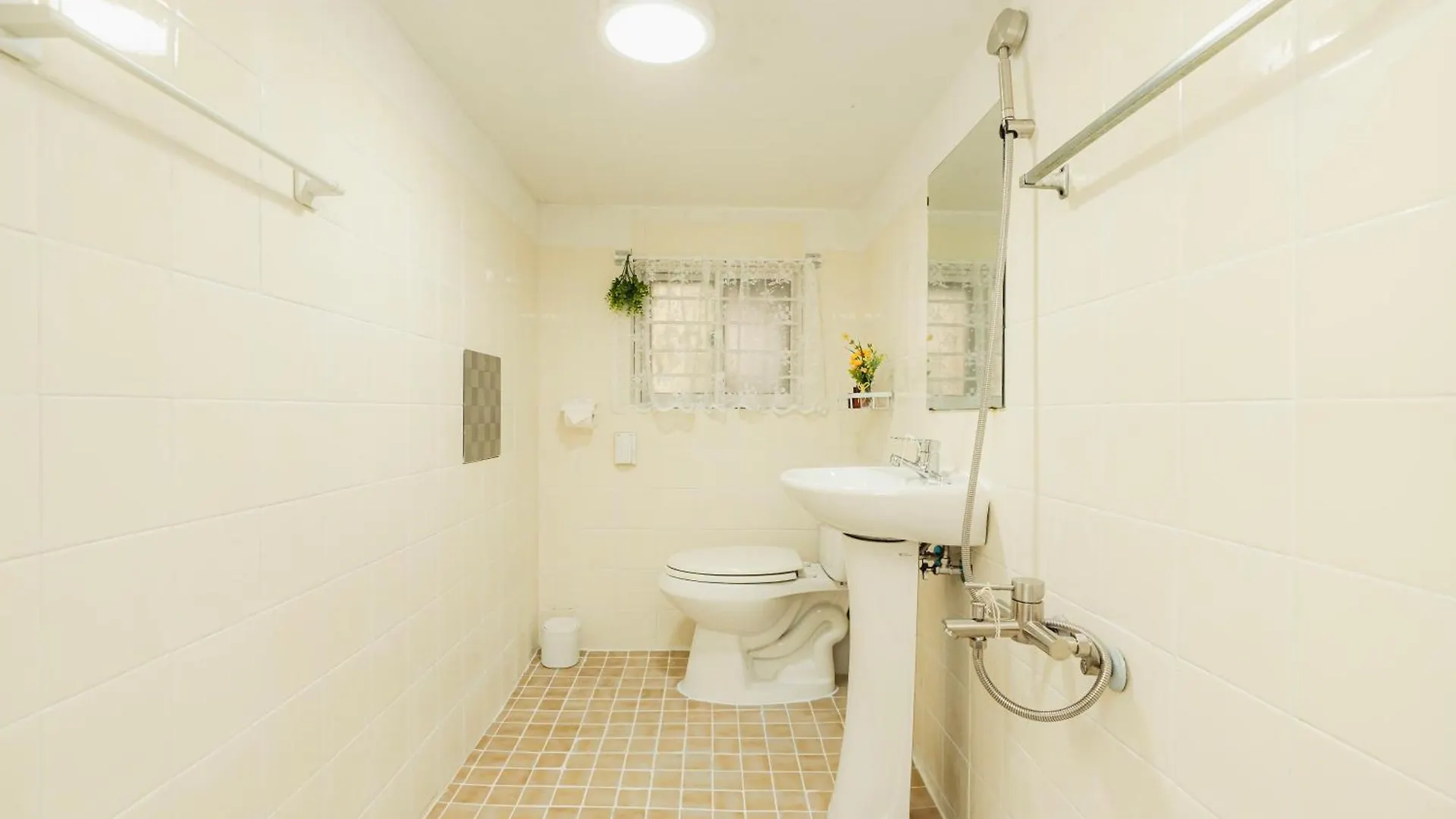 Gangnam, Near Subway, Full Option, 2 Bedrooms Seoul Apartment