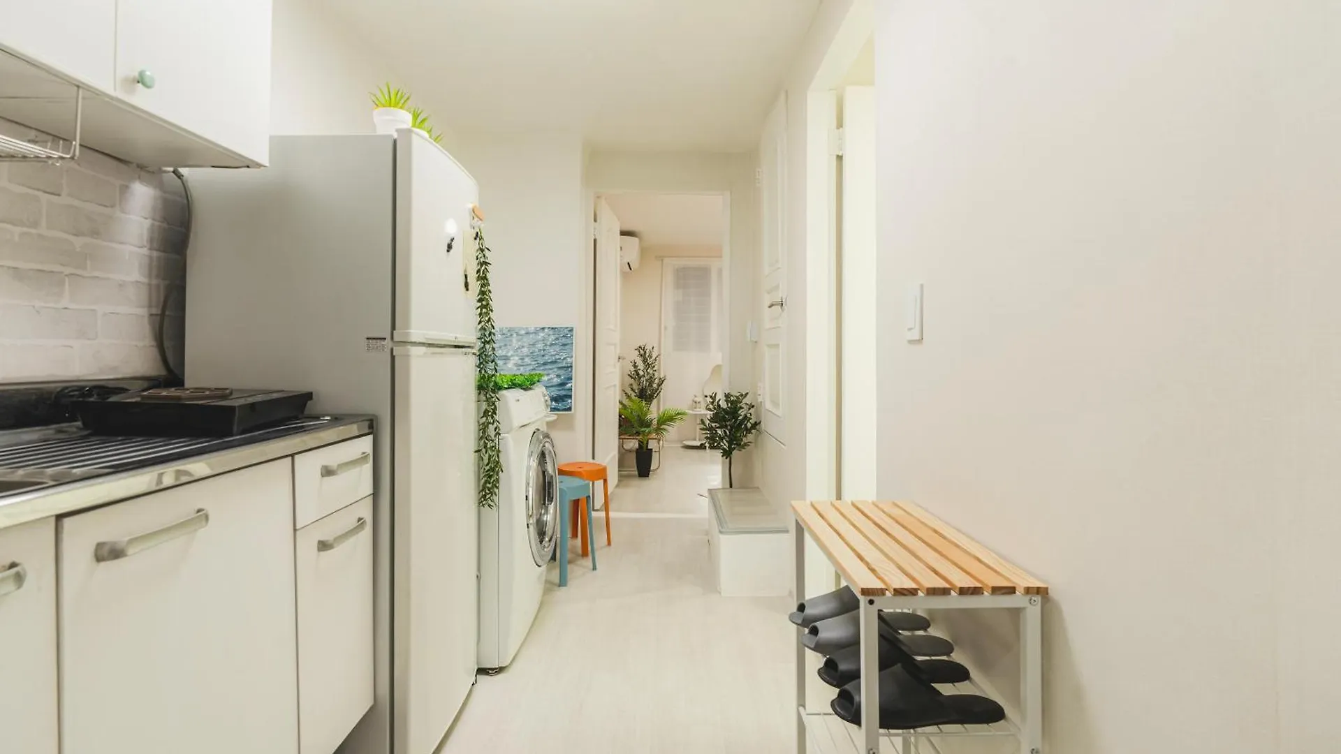 Gangnam, Near Subway, Full Option, 2 Bedrooms Soul Jižní Korea